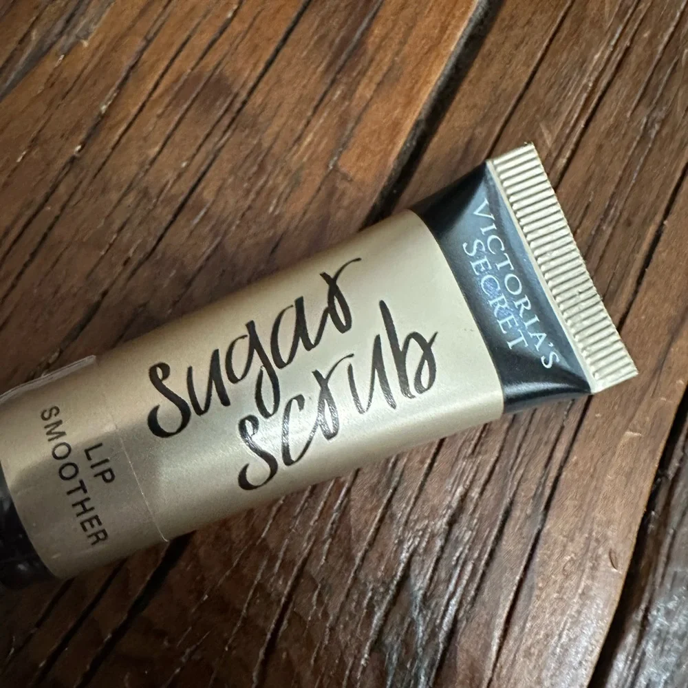 Victoria’s Secret Sugar Scrub Lip Smoother